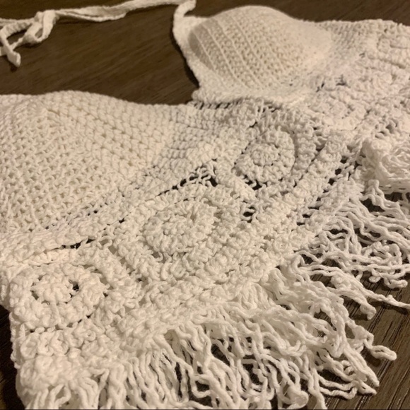 White Fringe Hem Open Back Halter Crochet Top - Picture 2 of 6